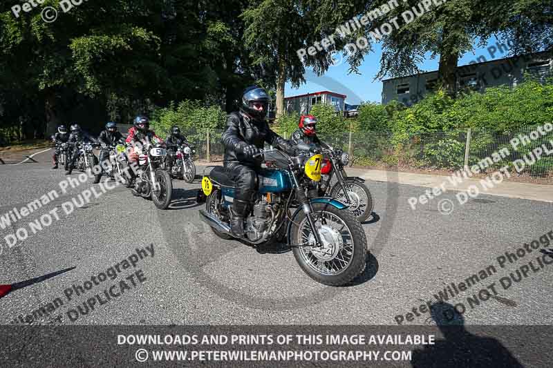 cadwell park;cadwell park photographs;cadwell trackday photographs;enduro digital images;event digital images;eventdigitalimages;peter wileman photography;racing digital images;trackday digital images;trackday photos